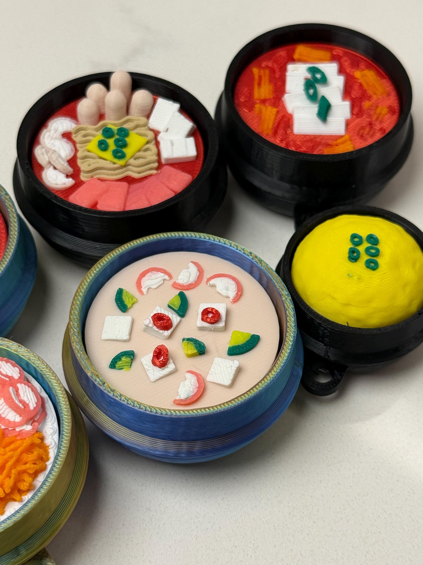 Miniature Korean Food Fidget Toys, Stress Relief Desk Decor, Keychain Attachment，Set of 6