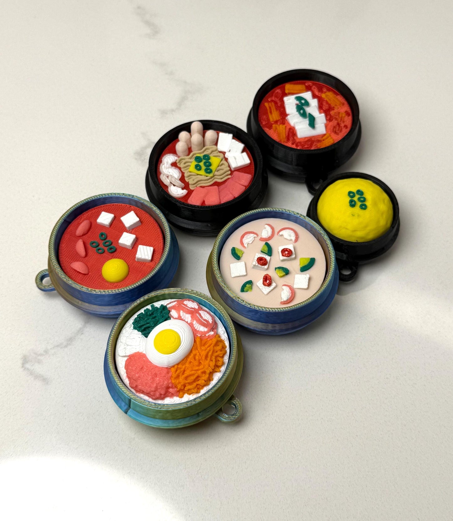 Miniature Korean Food Fidget Toys, Stress Relief Desk Decor, Keychain Attachment，Set of 6